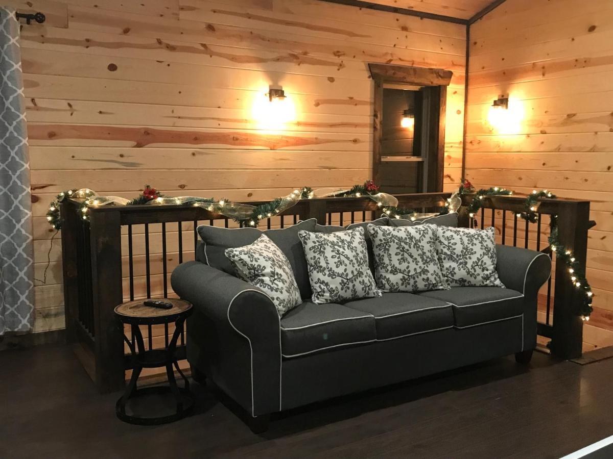Chalet Village- Amazing Mountain Views - Piney Butt Place ガトリンバーグ エクステリア 写真